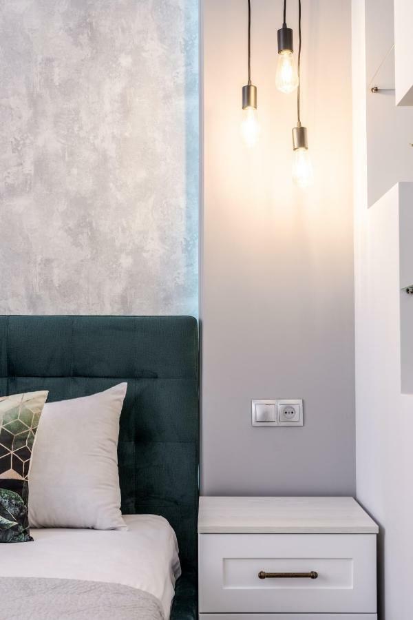 Modern Apartment 利沃夫 外观 照片