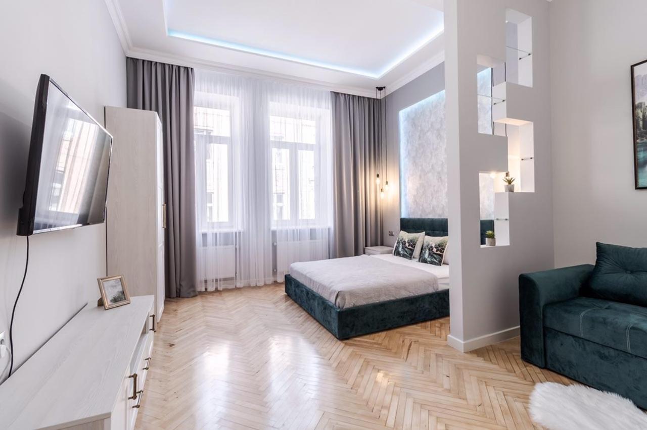Modern Apartment 利沃夫 外观 照片